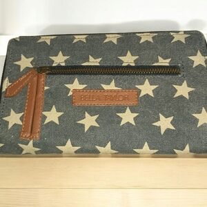 Gray Star Print Wristlet